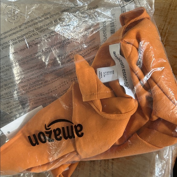 Amazon Essentials Women's Orange V-Neck layering Top - Picture 5 of 6